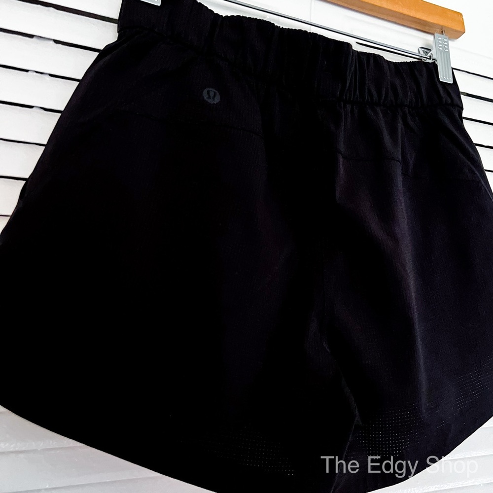 lululemon athletica | Stroll at Sundown Short 3" Black - Picture 4 of 6